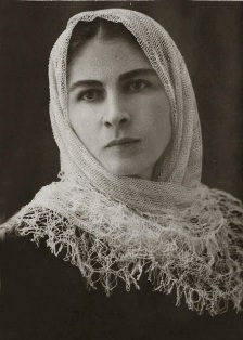 Нурья Табулова