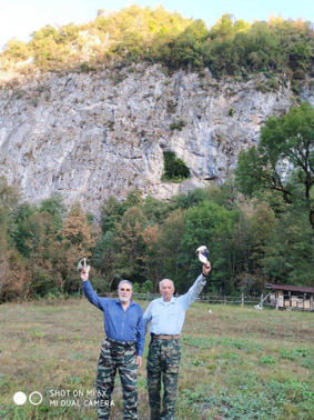 Щёлкните мышкой по изображению. Оно откроется в новом окне в увеличенном виде.